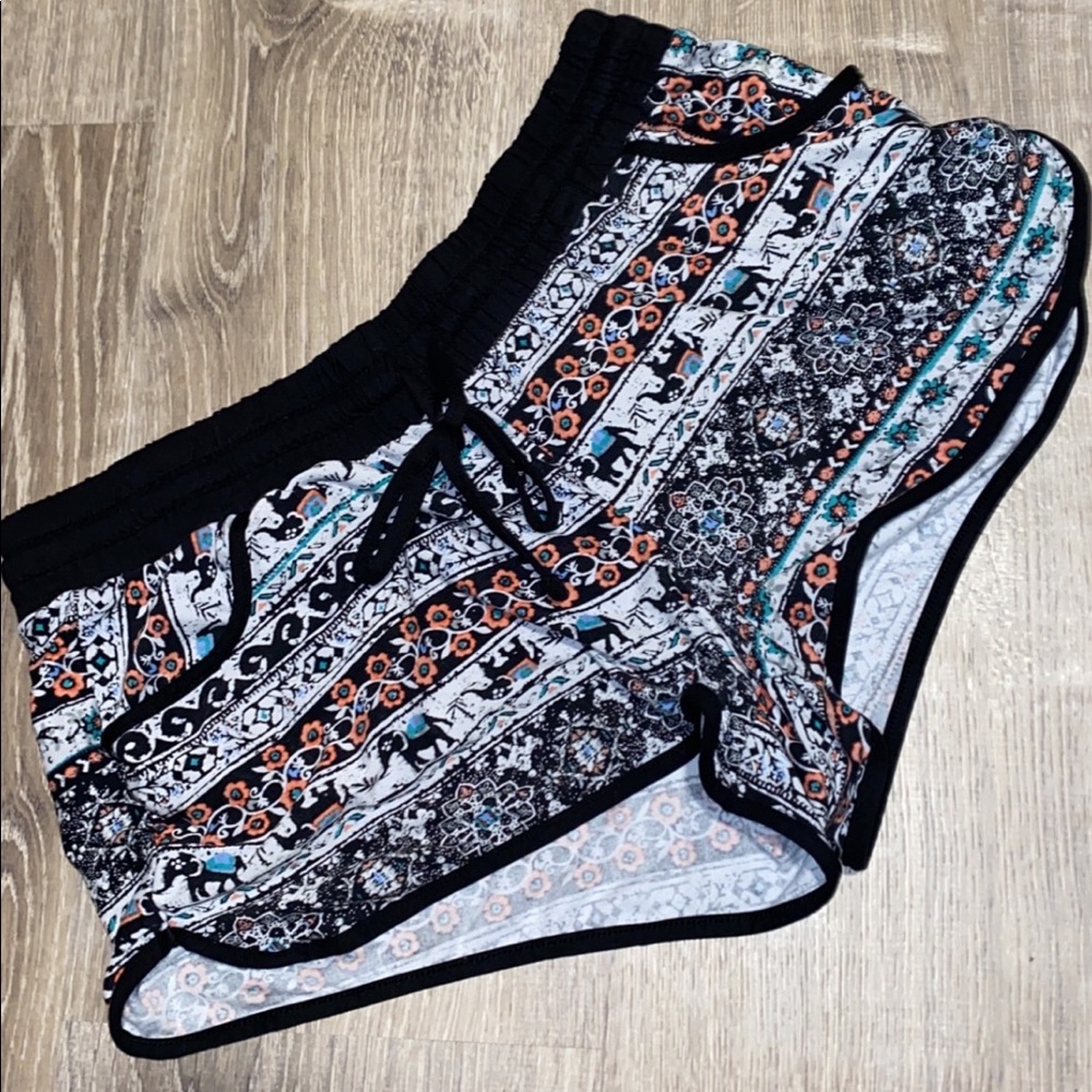 EUC sleep shorts with pockets